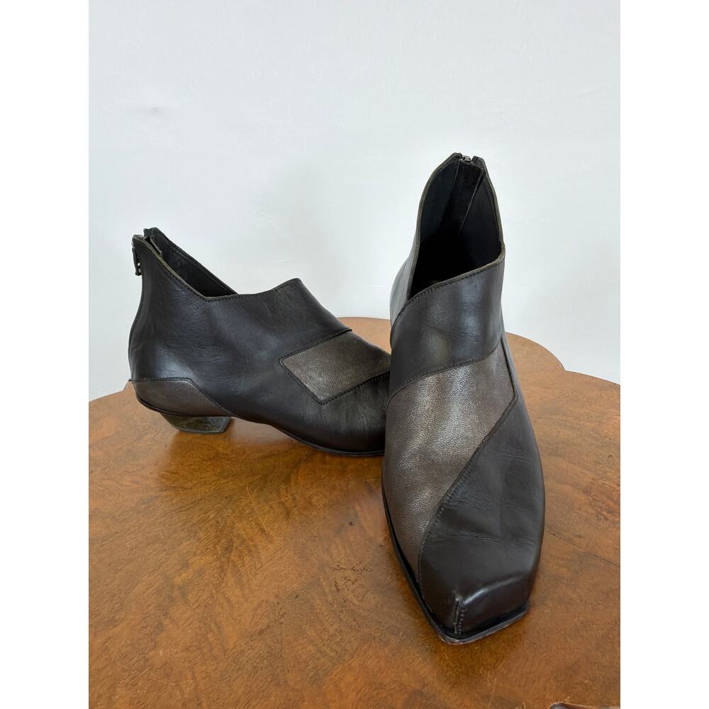 CYDWOQ Vintage Black Bronze Leather Zip Up Back Asymmetric Pointed Toe Shoes 10